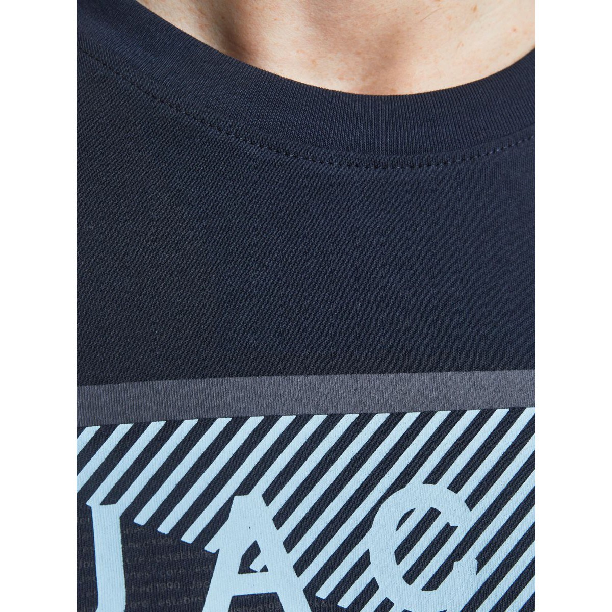 Jack Jones Erkek T-Shirt 12185035 Navy Blazer