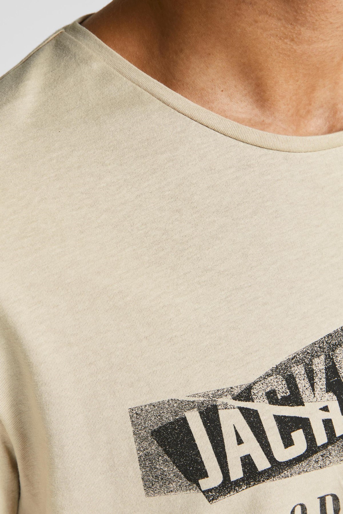 Jack Jones Erkek T-Shirt 12205944 Peyote