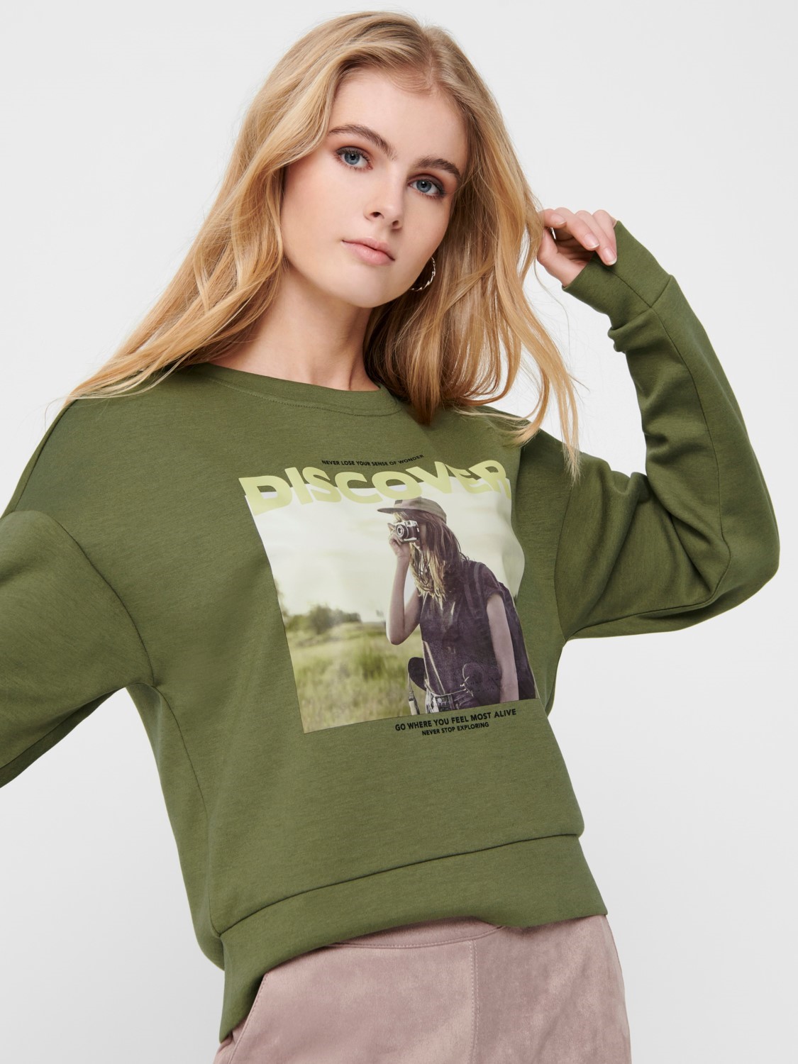 Only Kadın S-Shirt 15199432 Martini Olive