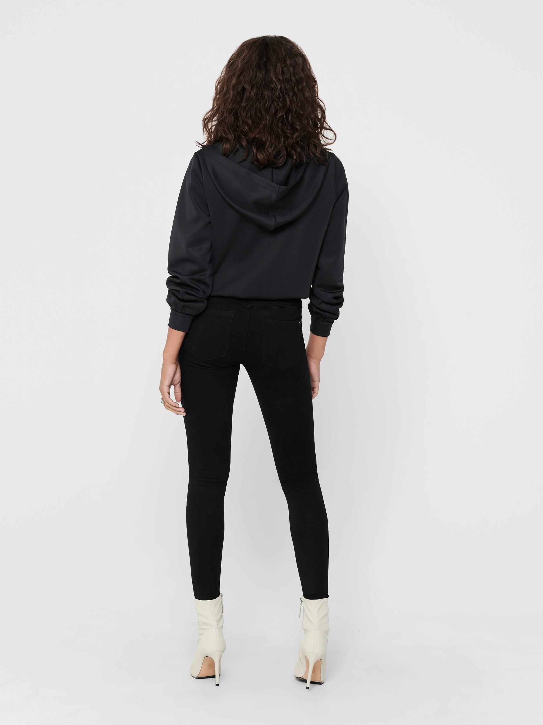 Only Kadın S-Shirt 15216397 Black