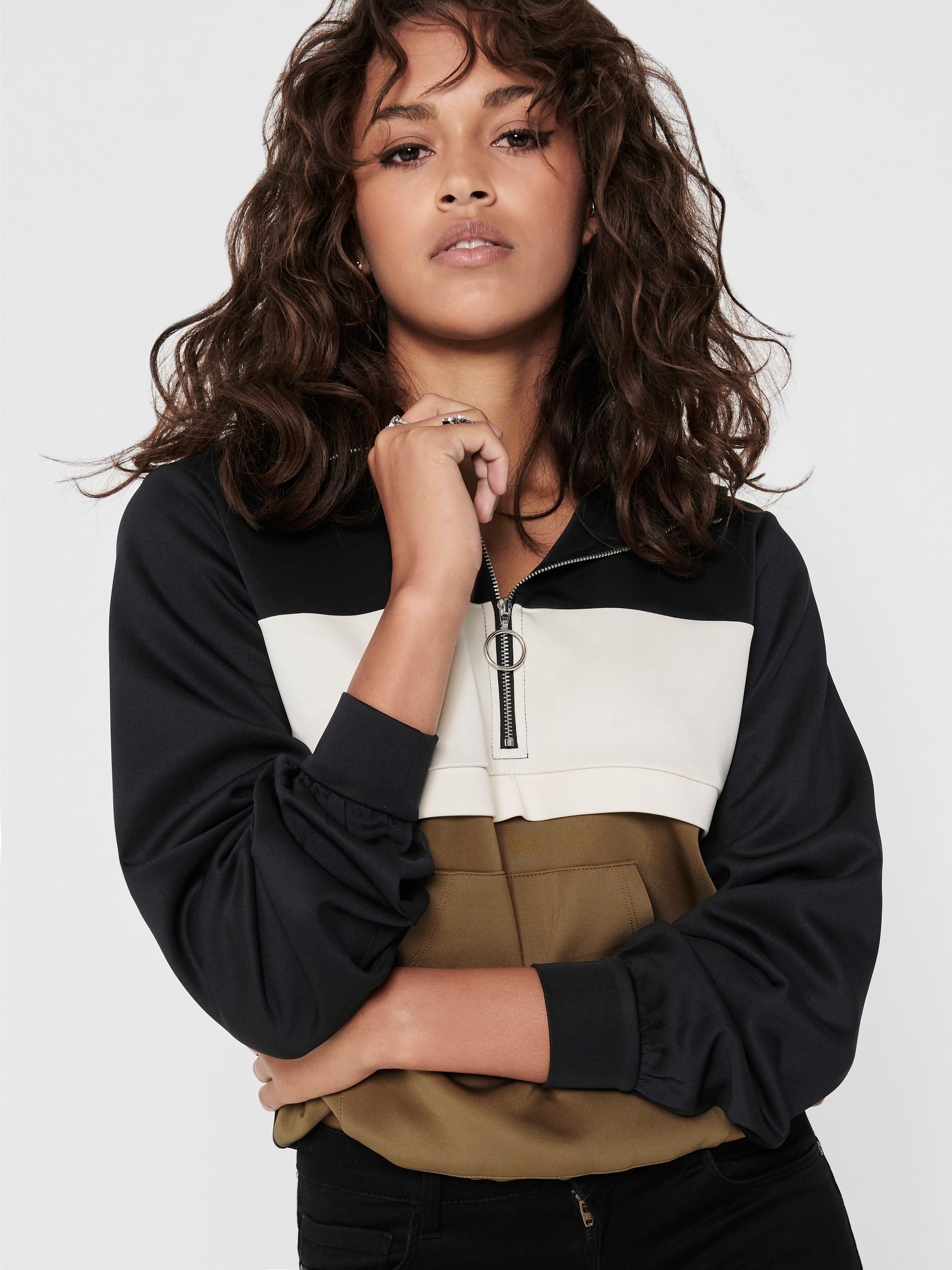 Only Kadın S-Shirt 15216397 Black