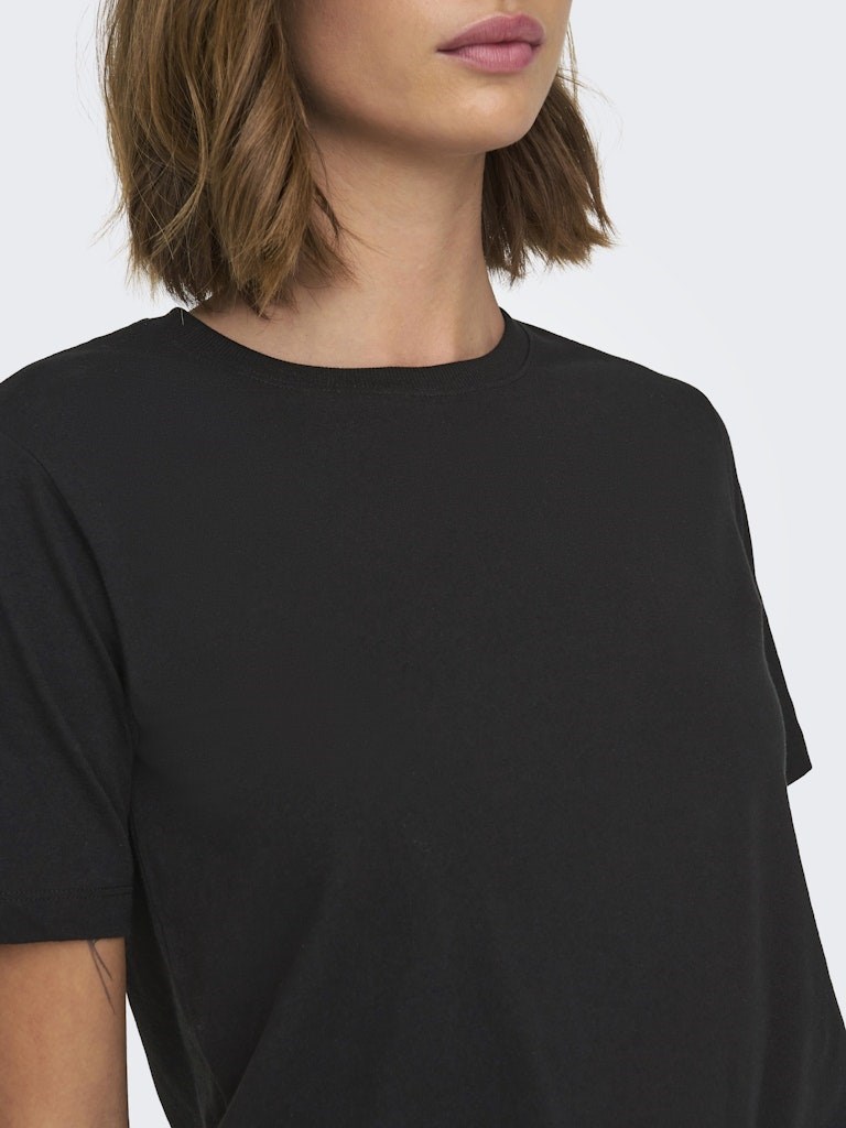 Only Kadın T-Shirt 15344612 Black