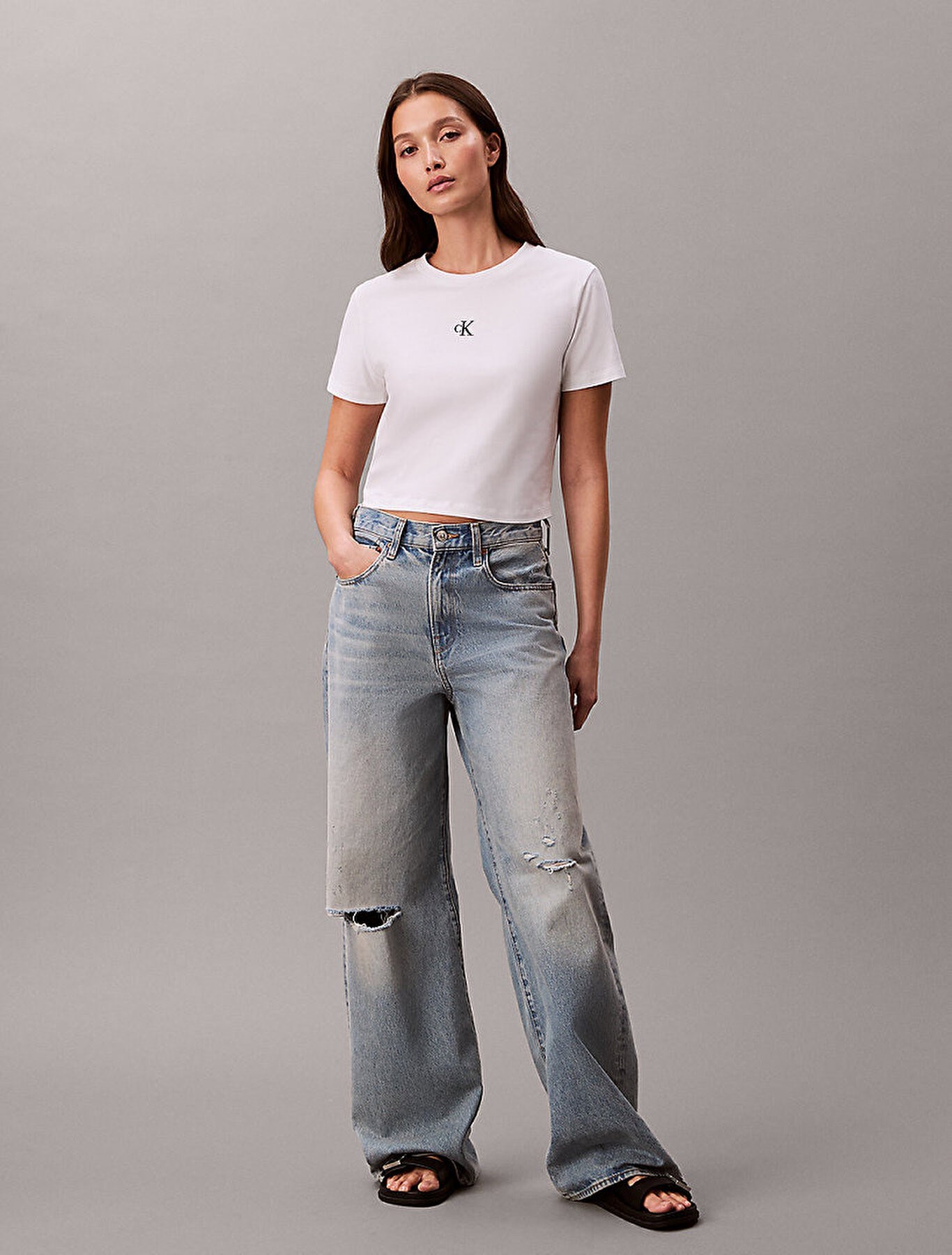 Calvin Klein Kadın T-Shirt LV047AB213YAF Whıte