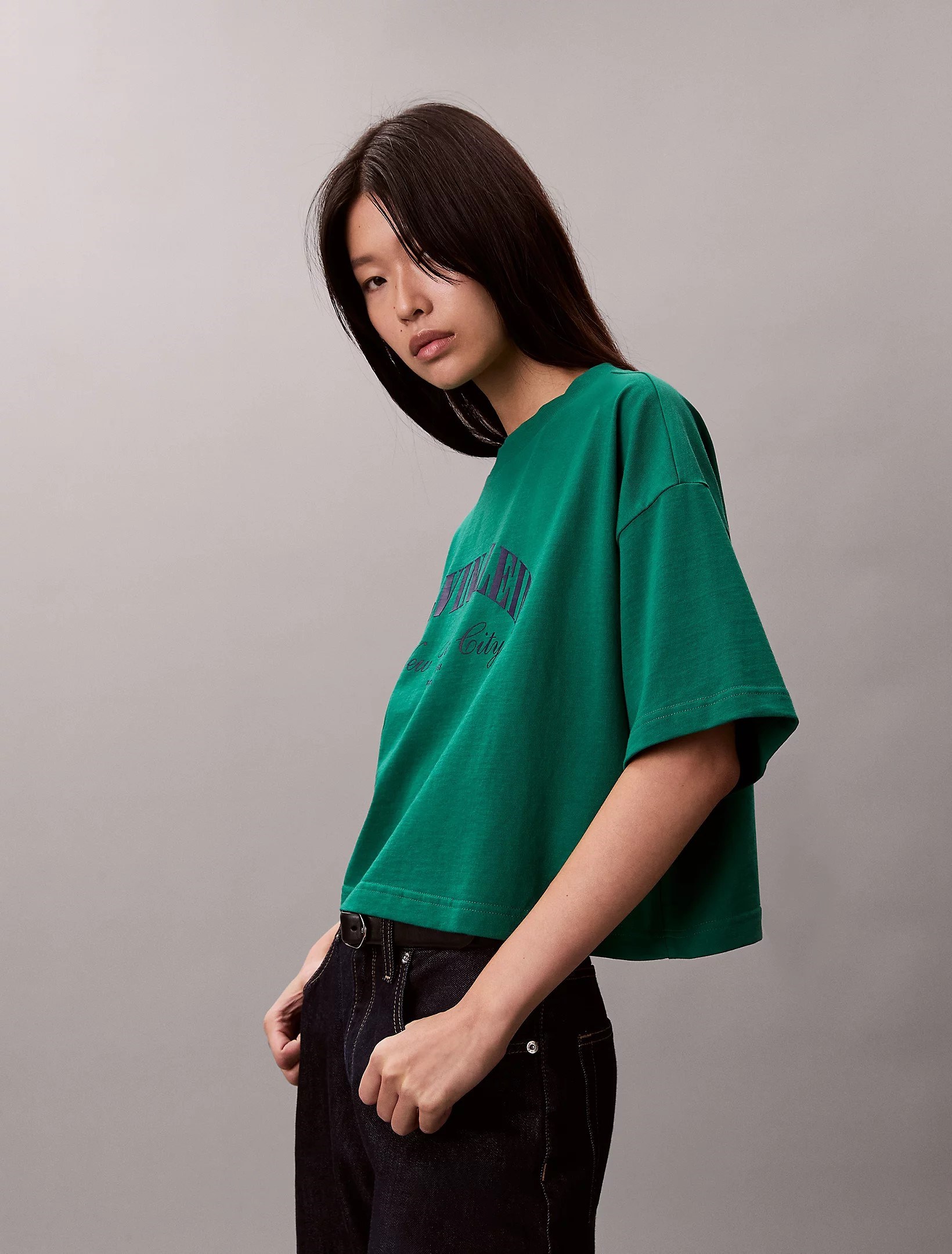 Calvin Klein Kadın T-Shirt LV047F813GL4G Yeşil