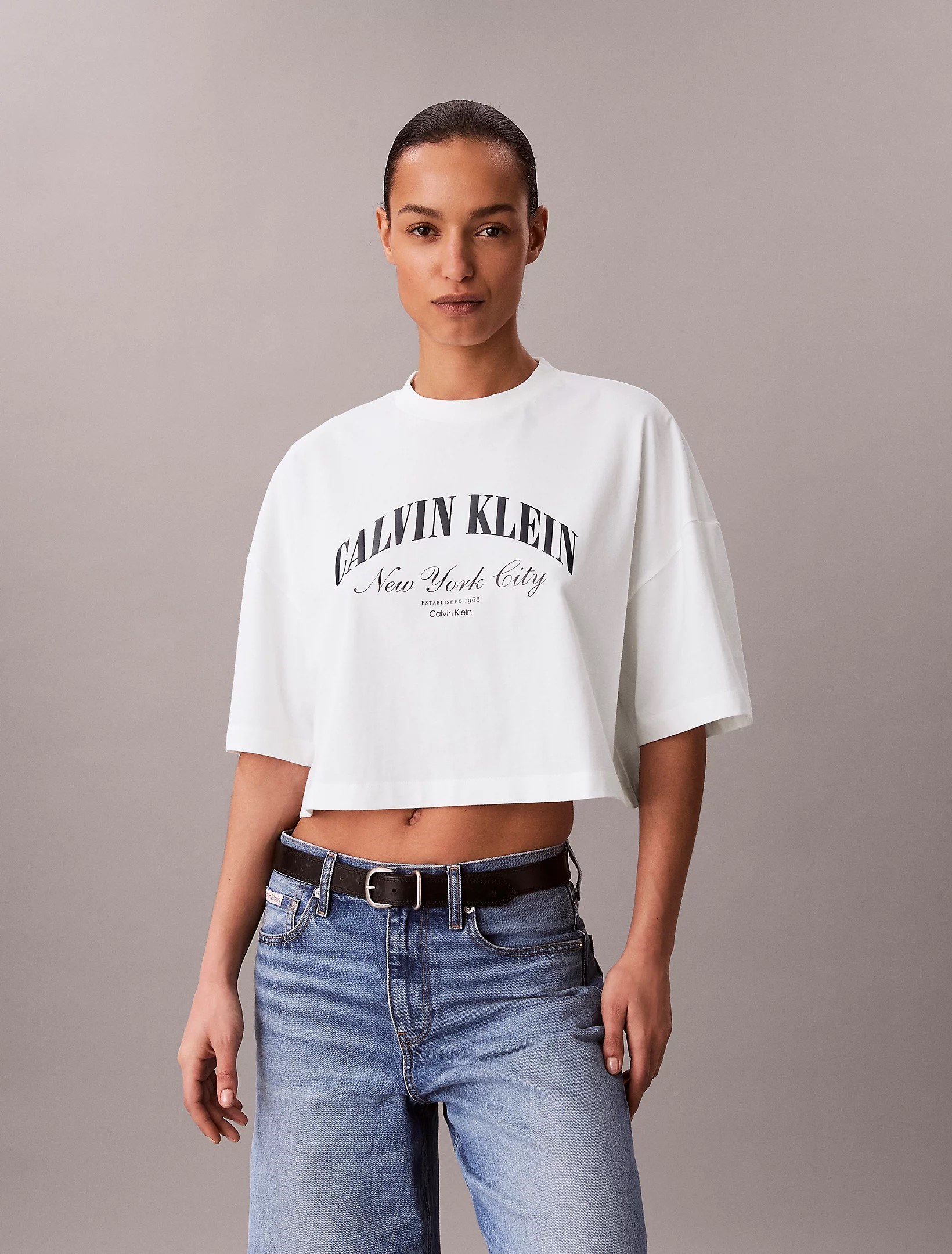Calvin Klein Kadın T-Shirt LV047F813GYAF Whıte