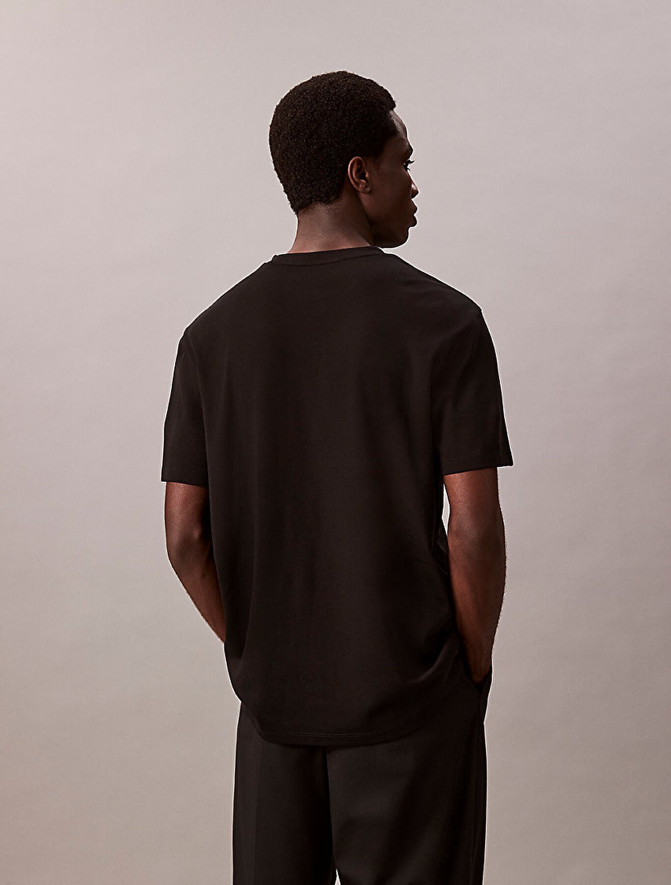 Calvin Klein Erkek T-Shirt LV04LB275GUB1 Black