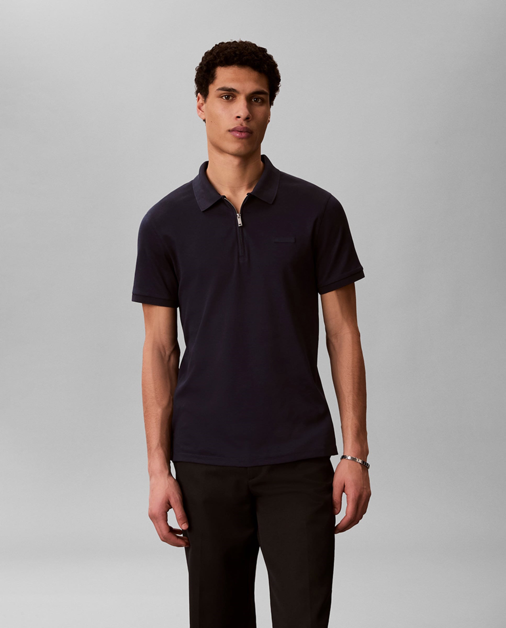 Calvin Klein Erkek T-Shirt LV04LE255GCEF Dark Sapphire