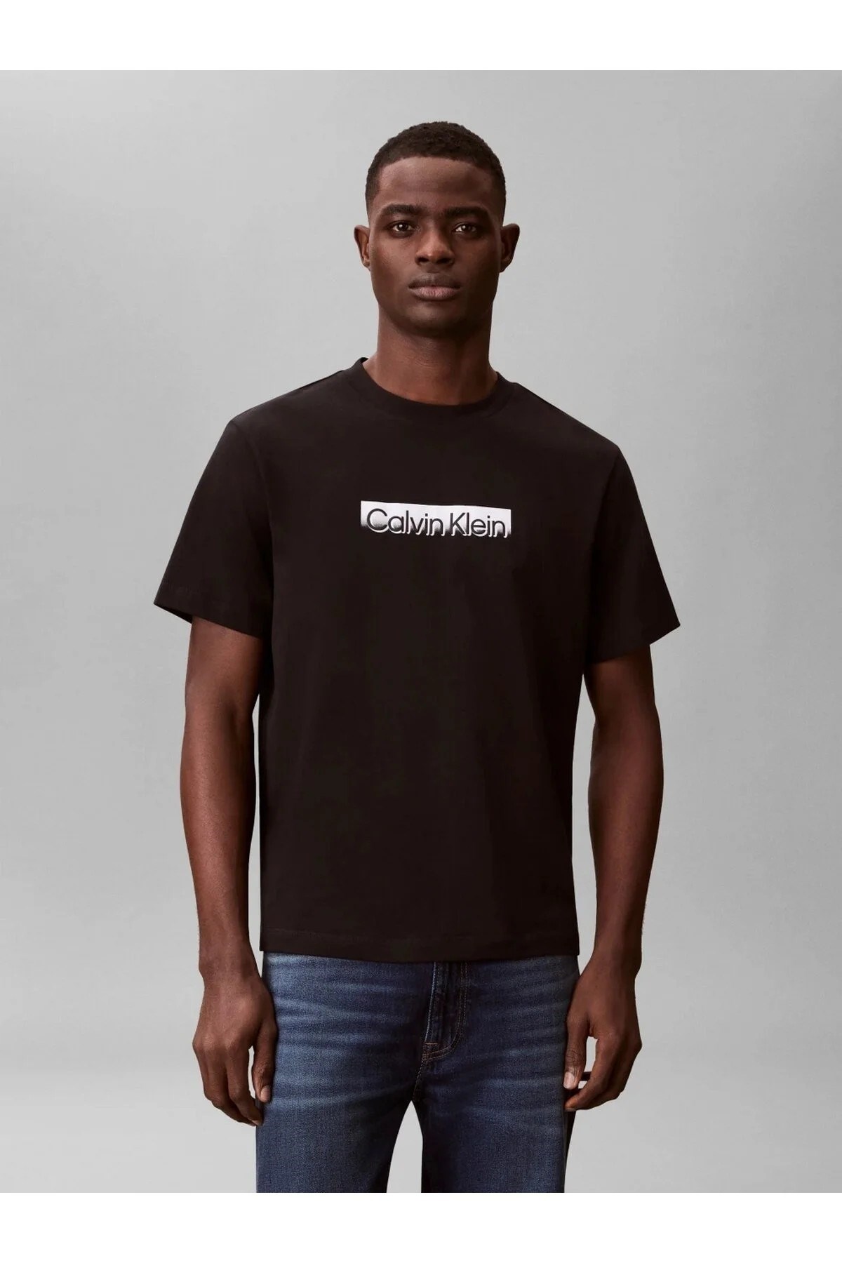 Calvin Klein Erkek T-Shirt LV04LF812GUB1 Black