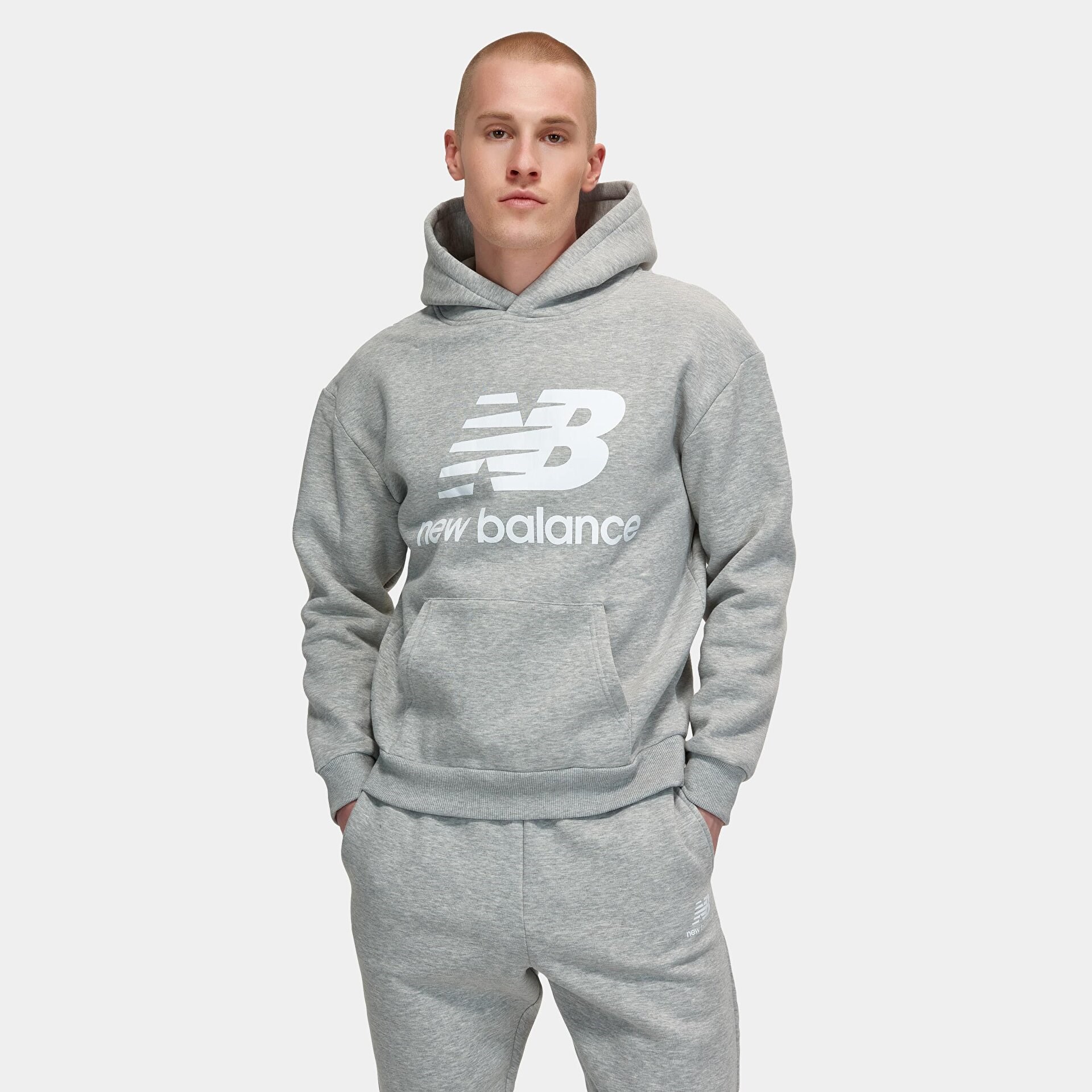 New Balance Erkek S-Shirt MNH3333-AG 