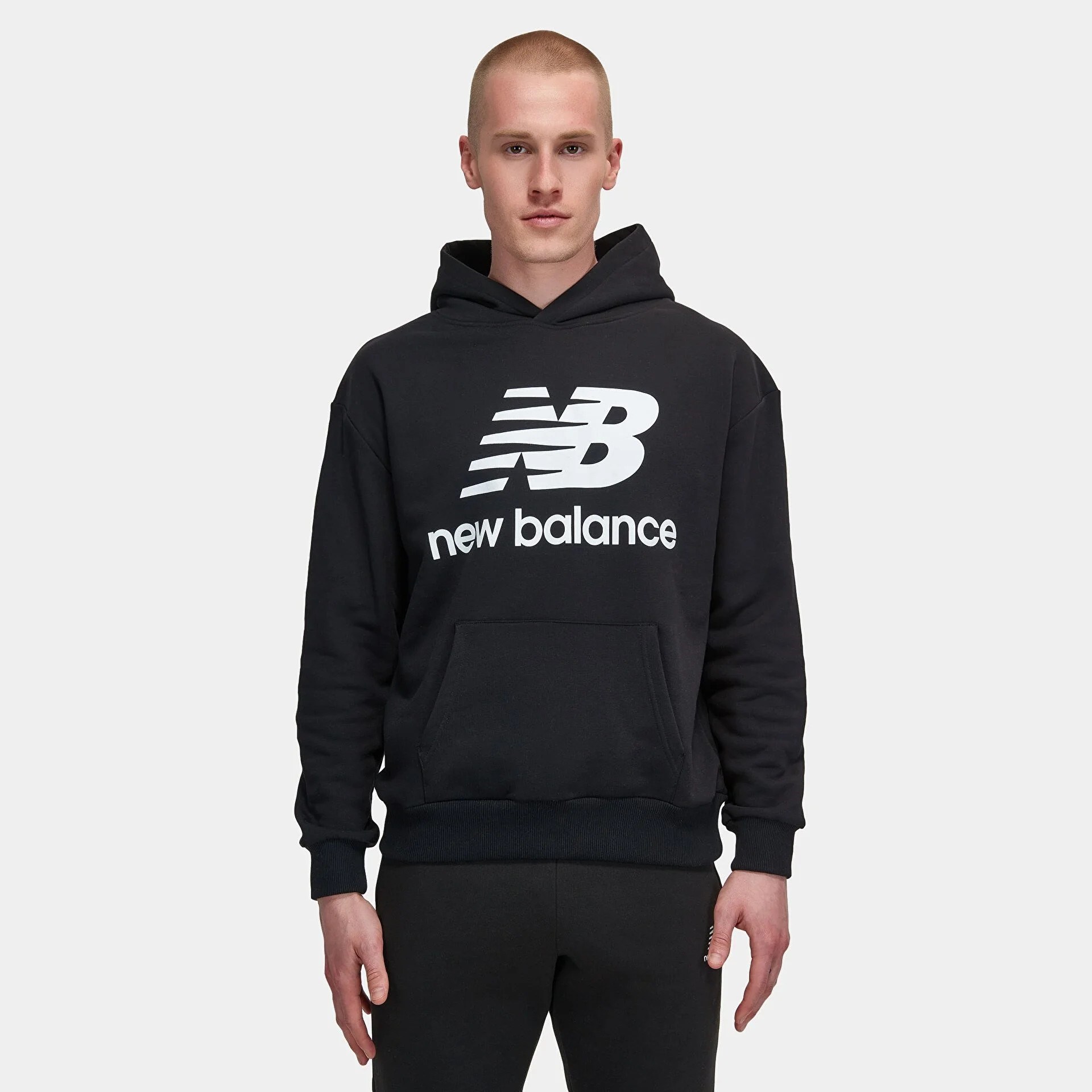 New Balance Erkek S-Shirt MNH3333-BK 