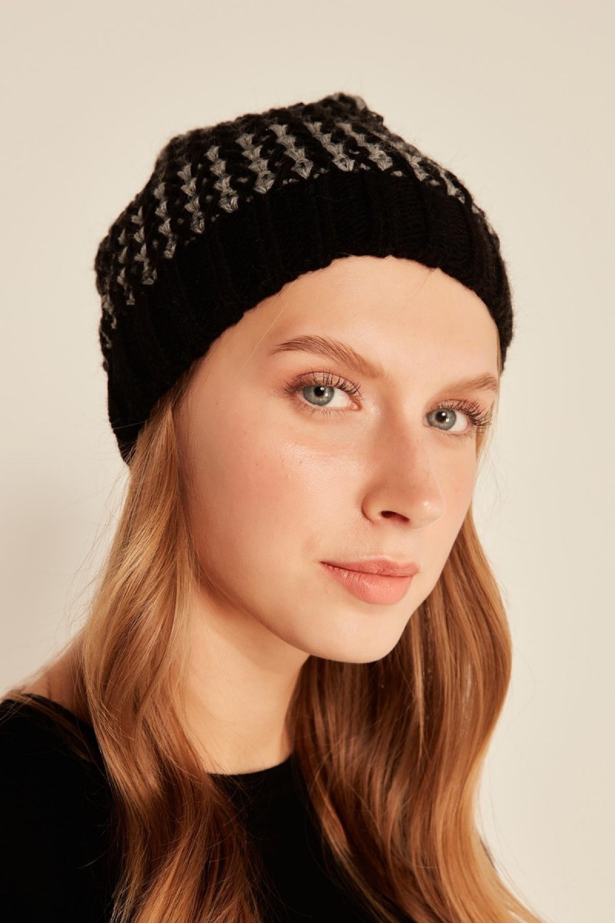 Nesvay Unisex Bere SPK-4078 Sıyah