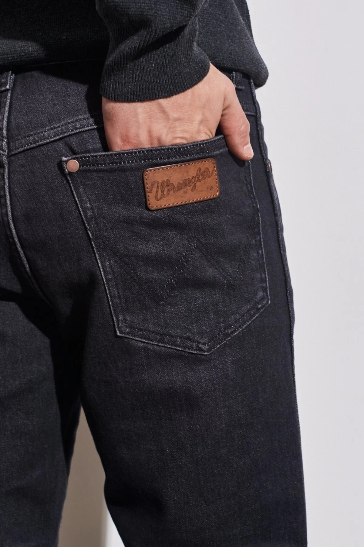 Wrangler Erkek Pantolon W121EHXV6 Faded Black