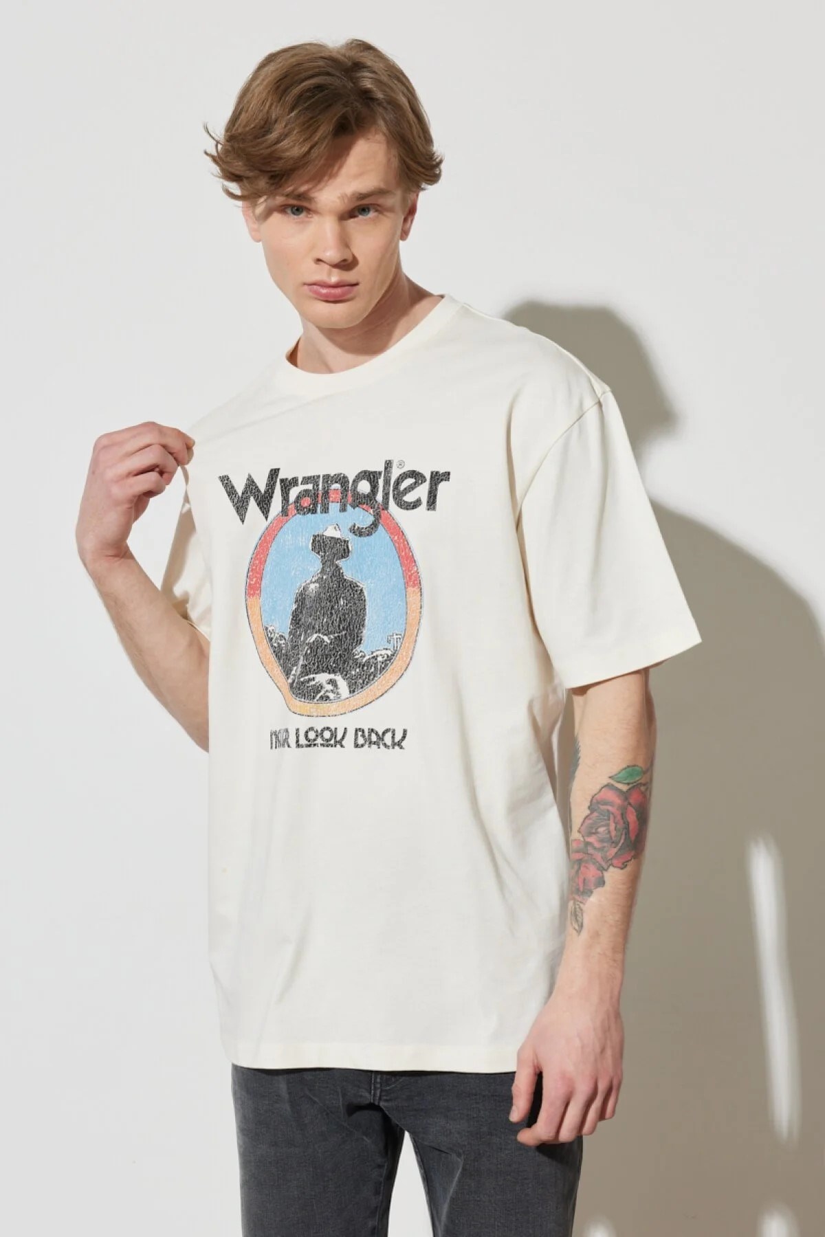 Wrangler Erkek T-Shirt W7CBEE737 Off White