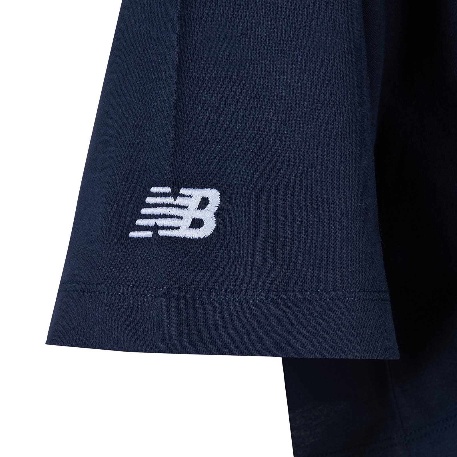 New Balance Kadın T-Shirt WNT1609-AVI 